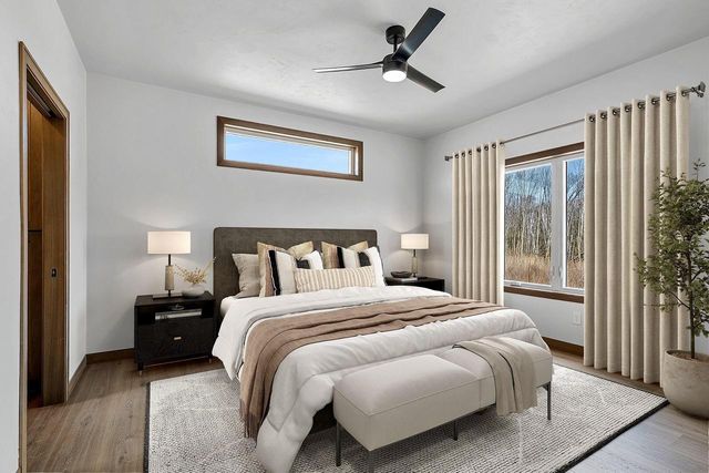 4001 ANTWERP AVENUE, Howard, WI 54313