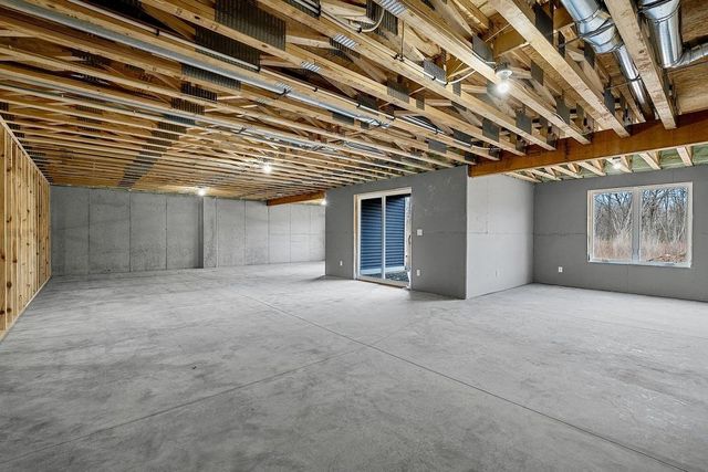 4001 ANTWERP AVENUE, Howard, WI 54313