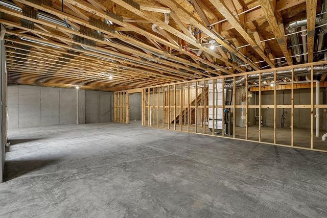 4001 ANTWERP AVENUE, Howard, WI 54313