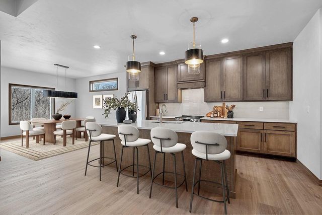 4001 ANTWERP AVENUE, Howard, WI 54313