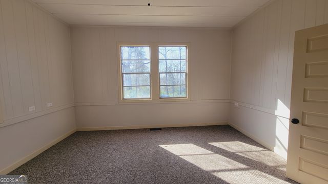 30 Edgewood Avenue, Thomaston, GA 30286