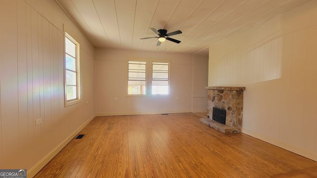 30 Edgewood Avenue, Thomaston, GA 30286