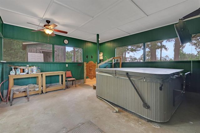 1000 W Dalton Road, Coldspring, TX 77331