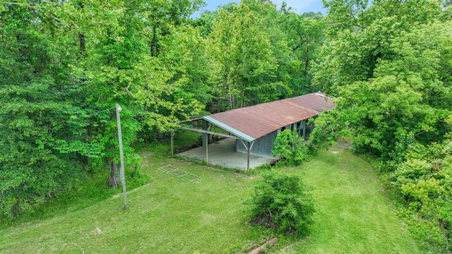 1000 W Dalton Road, Coldspring, TX 77331