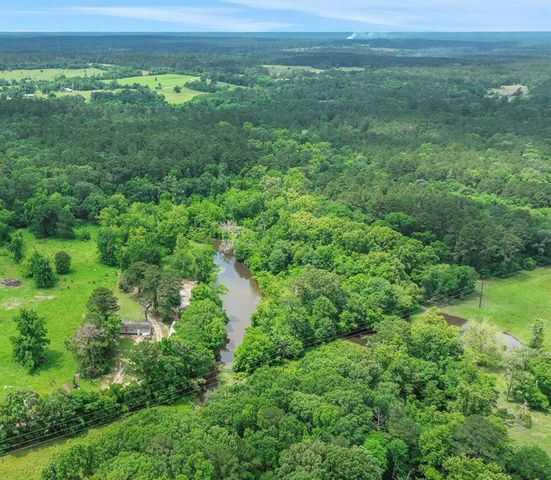 1000 W Dalton Road, Coldspring, TX 77331