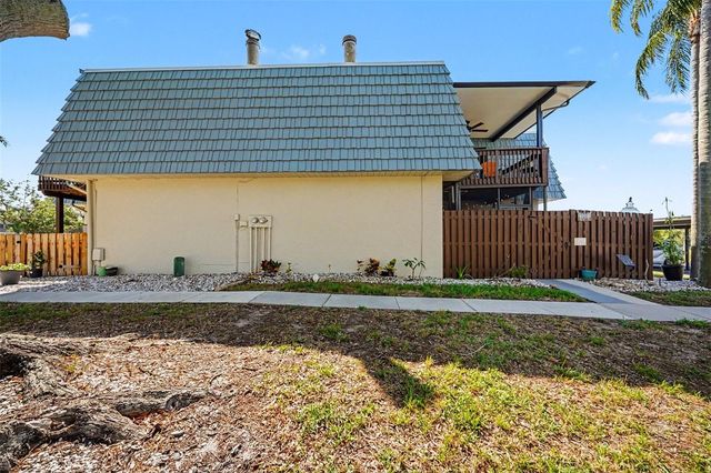 14521 CATALINA CIRCLE, Seminole, FL 33776