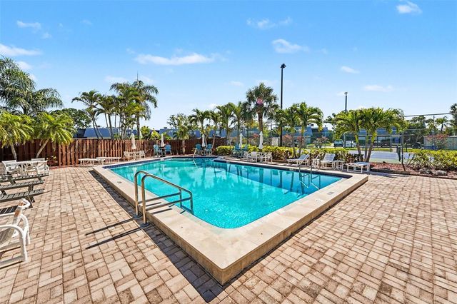 14521 CATALINA CIRCLE, Seminole, FL 33776