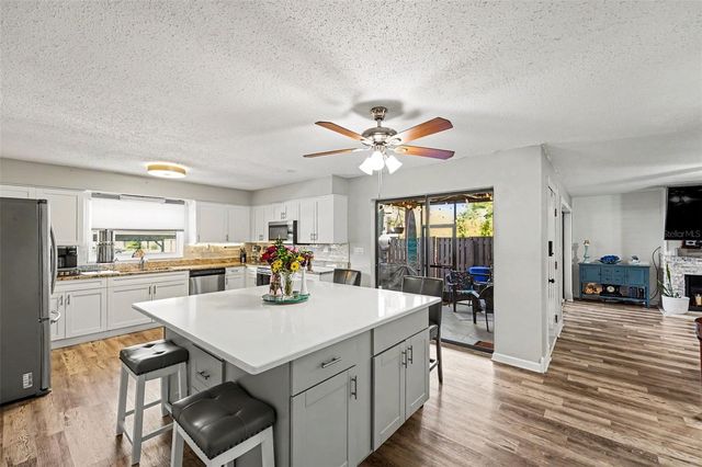 14521 CATALINA CIRCLE, Seminole, FL 33776