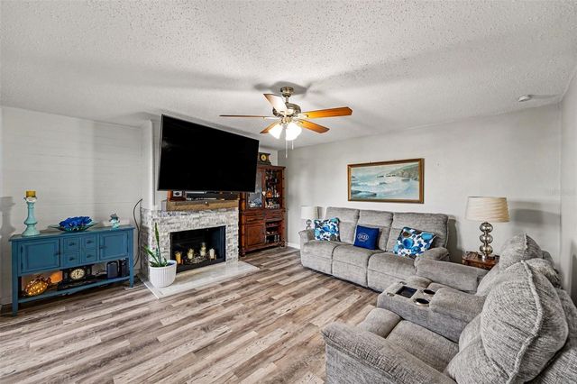14521 CATALINA CIRCLE, Seminole, FL 33776