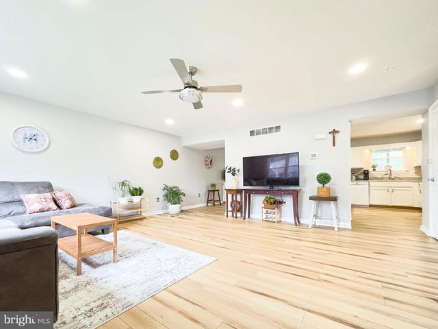 13 BOULEVARD PL, Linthicum Heights, MD 21090