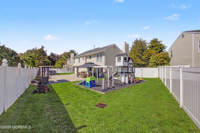 7 Lindner Lane, Howell, NJ 07731