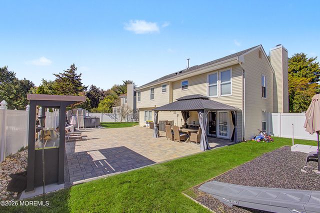 7 Lindner Lane, Howell, NJ 07731