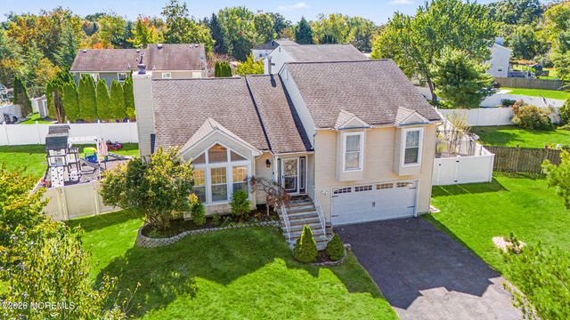 7 Lindner Lane, Howell, NJ 07731