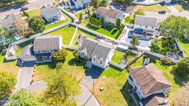 7 Lindner Lane, Howell, NJ 07731