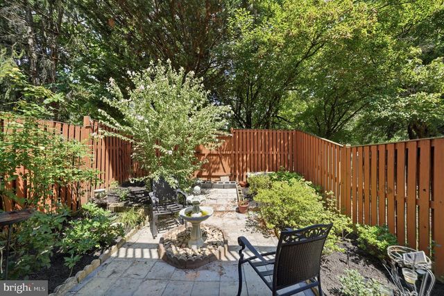 122 LONG ACRE CT, Frederick, MD 21702