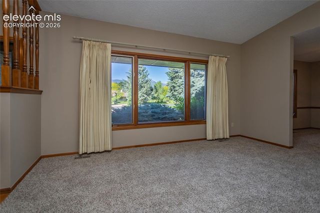2230 Hill Circle, Colorado Springs, CO 80904