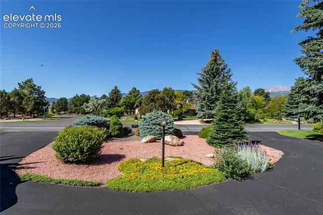 2230 Hill Circle, Colorado Springs, CO 80904