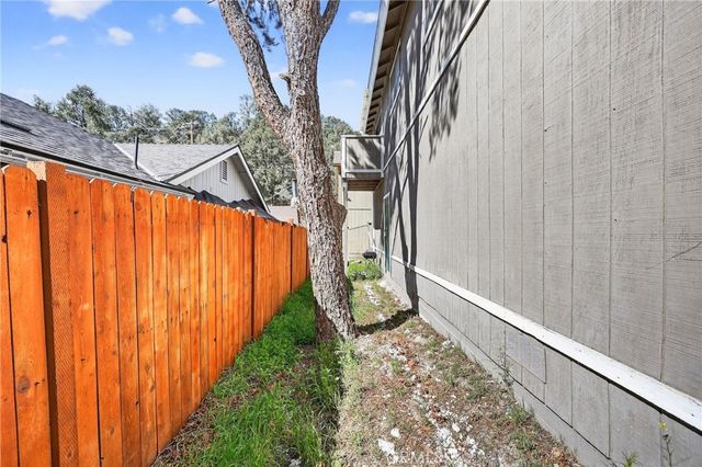 3912 Oakdale Drive, Frazier Park, CA 93225