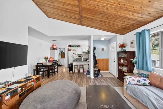 3912 Oakdale Drive, Frazier Park, CA 93225