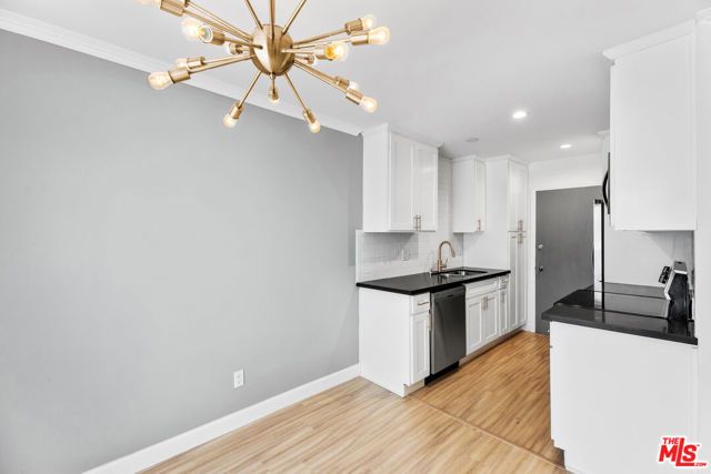 960 Larrabee Street 214, West Hollywood, CA 90069