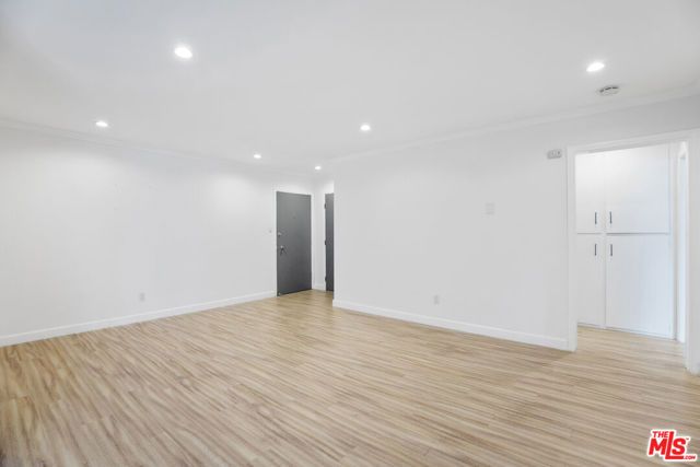 960 Larrabee Street 214, West Hollywood, CA 90069