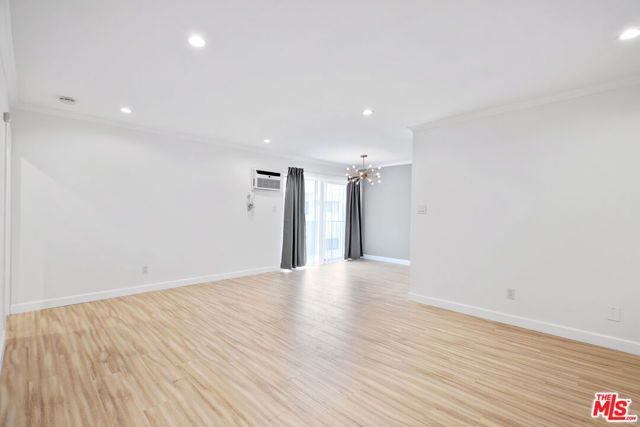 960 Larrabee Street 214, West Hollywood, CA 90069