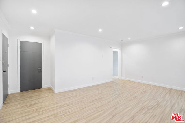 960 Larrabee Street 214, West Hollywood, CA 90069