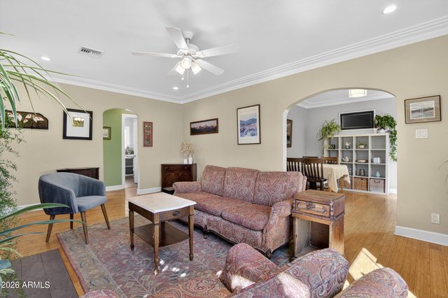 1242 E EDGEMONT Avenue, Phoenix, AZ 85006