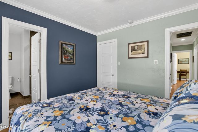 1242 E EDGEMONT Avenue, Phoenix, AZ 85006