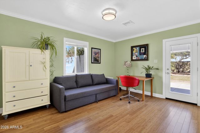 1242 E EDGEMONT Avenue, Phoenix, AZ 85006