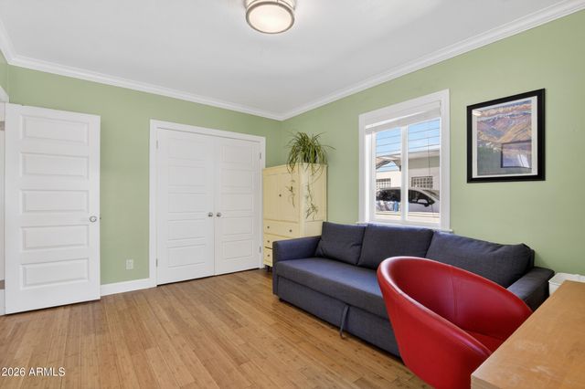 1242 E EDGEMONT Avenue, Phoenix, AZ 85006