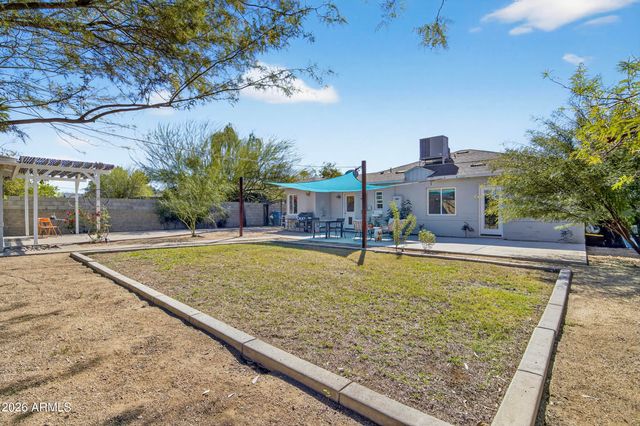 1242 E EDGEMONT Avenue, Phoenix, AZ 85006
