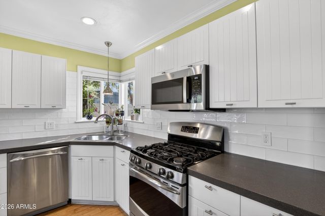 1242 E EDGEMONT Avenue, Phoenix, AZ 85006