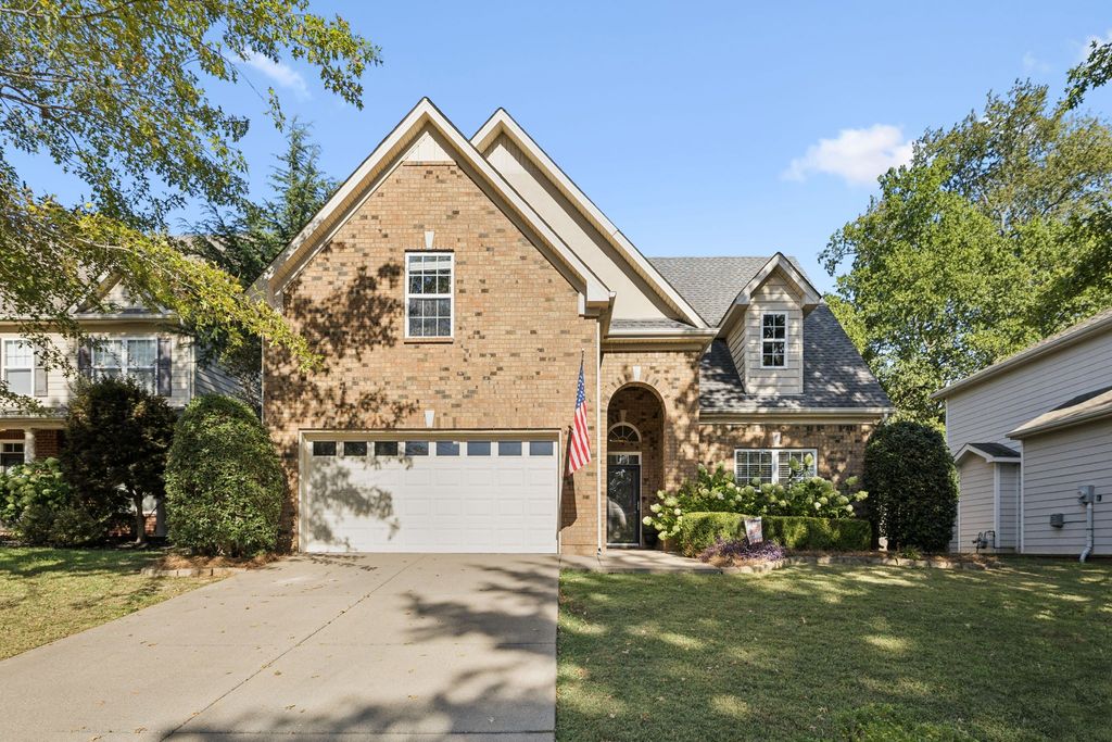 2919 Morning Mist Ct, Murfreesboro, TN 37128