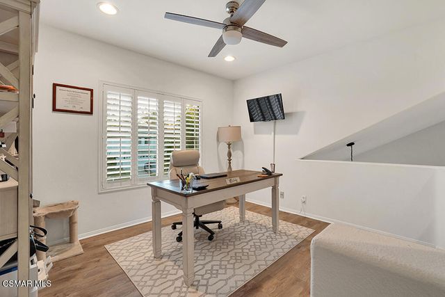 588 Monteleone Avenue, Oak Park, CA 91377