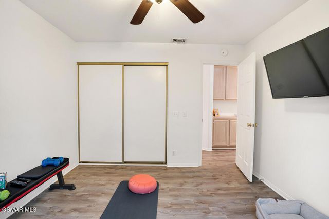 588 Monteleone Avenue, Oak Park, CA 91377