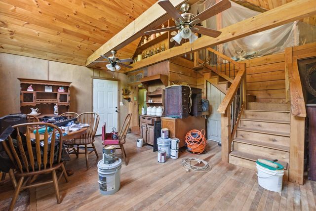 10153 Mullins Cove Road, Whitwell, TN 37397