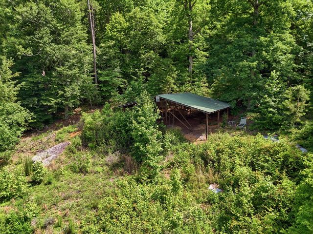 10153 Mullins Cove Road, Whitwell, TN 37397