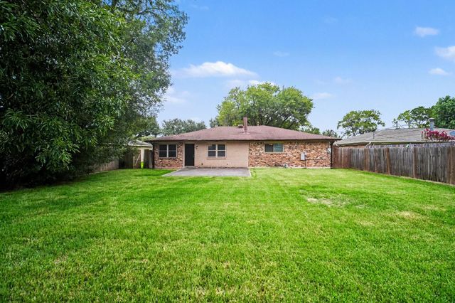 9707 Mackworth Drive, Stafford, TX 77477