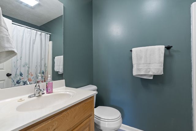 3 Merideth Lynn Rd, Fayetteville, TN 37334