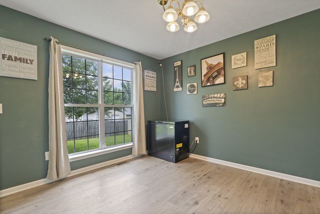 3 Merideth Lynn Rd, Fayetteville, TN 37334