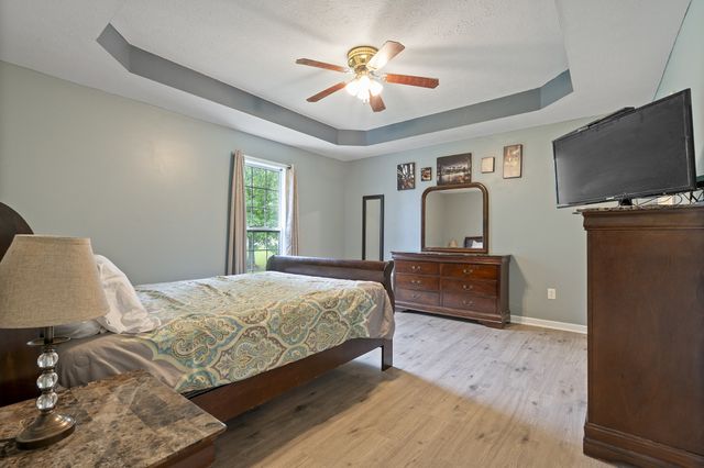 3 Merideth Lynn Rd, Fayetteville, TN 37334
