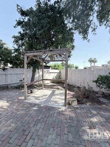 7731 Cibola Drive, Bakersfield, CA 93309