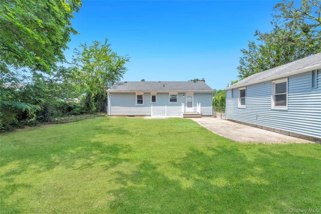 61 Herbert Circle, Patchogue, NY 11772