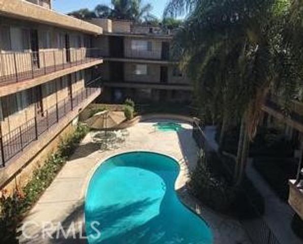 8505 Columbus Avenue 315, North Hills (los Angeles), CA 91343