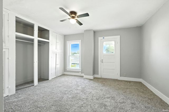 2109 Maumee Avenue, Fort Wayne, IN 46803