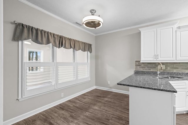 1338 Riverside Dr., Conway, SC 29526