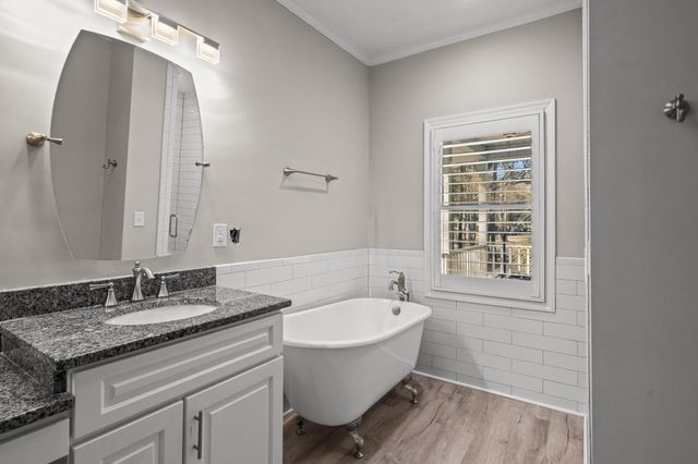 1338 Riverside Dr., Conway, SC 29526