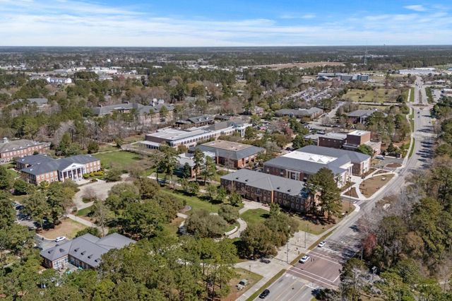 1338 Riverside Dr., Conway, SC 29526