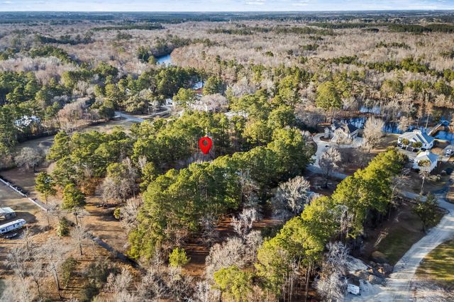 1338 Riverside Dr., Conway, SC 29526